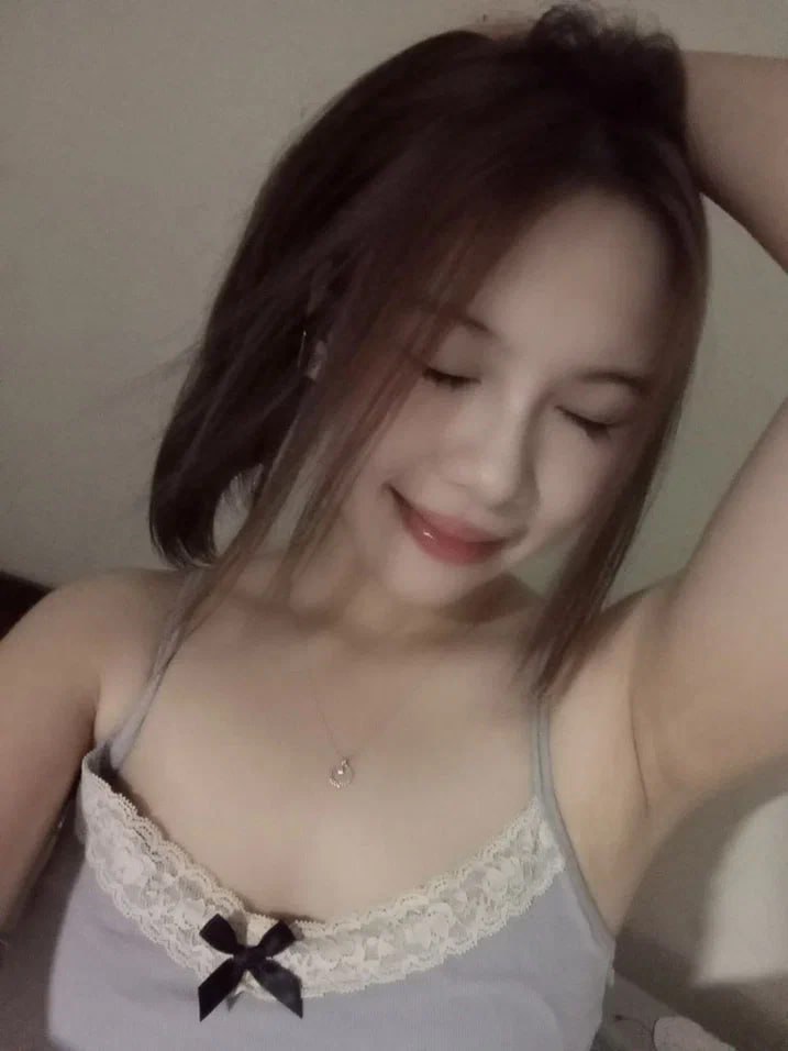 Lần đầu gặp anh đưa về nhà xxx đau lồn