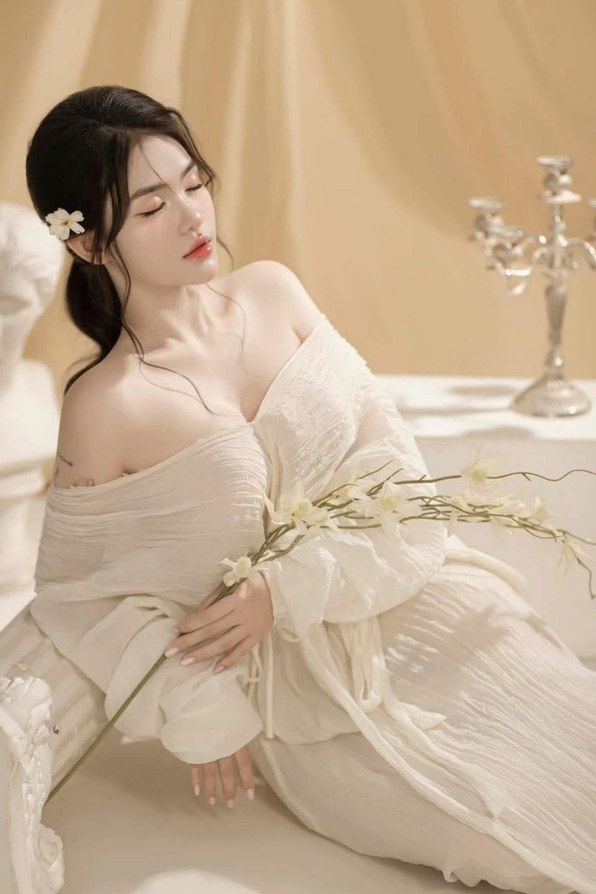 Người yêu của anh trai ơi... người yêu em!